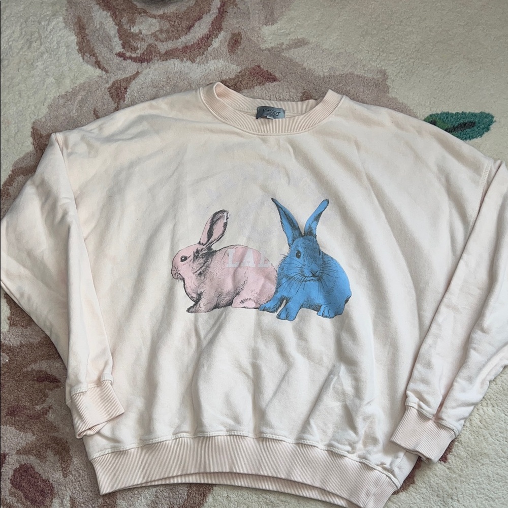Polish/Polska Cream Sweatshirt with Bunny Design “Warszawska Lala”